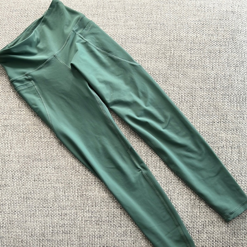 Old Navy 7/8 Go Dry High Rose Workout Leggings